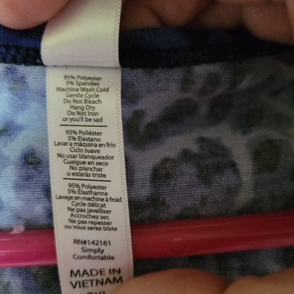 Tee - Picture 5 of 6